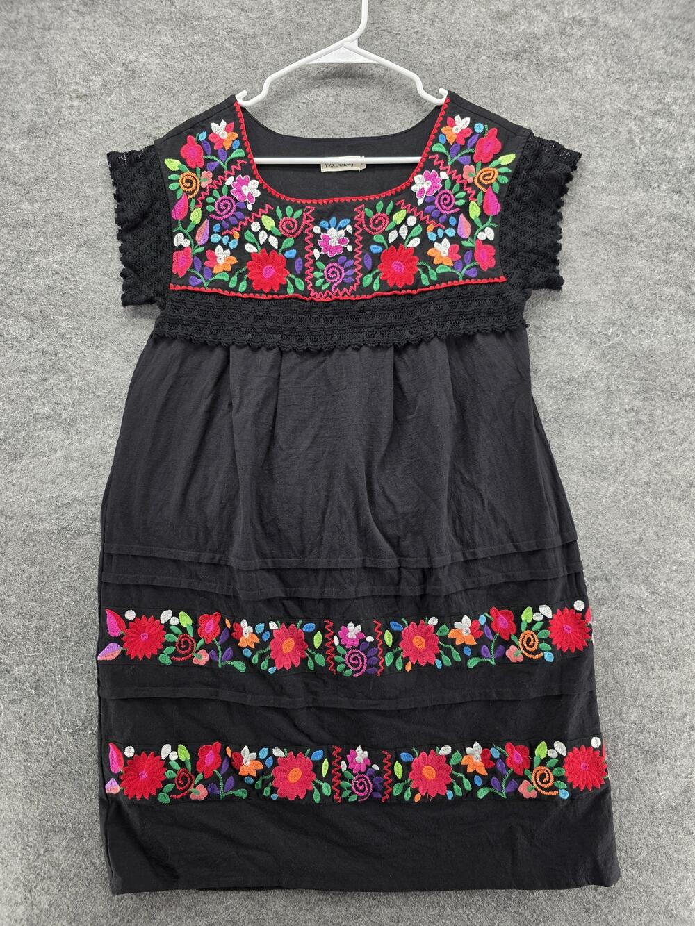 YZXDORWJ Dress Womens S Black Shift Embroidered Floral Square Neck Knee Length